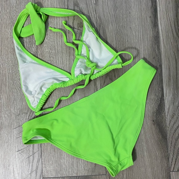 H20h! 2 pc Green Bikini Swim Suit Size S - Picture 2 of 2